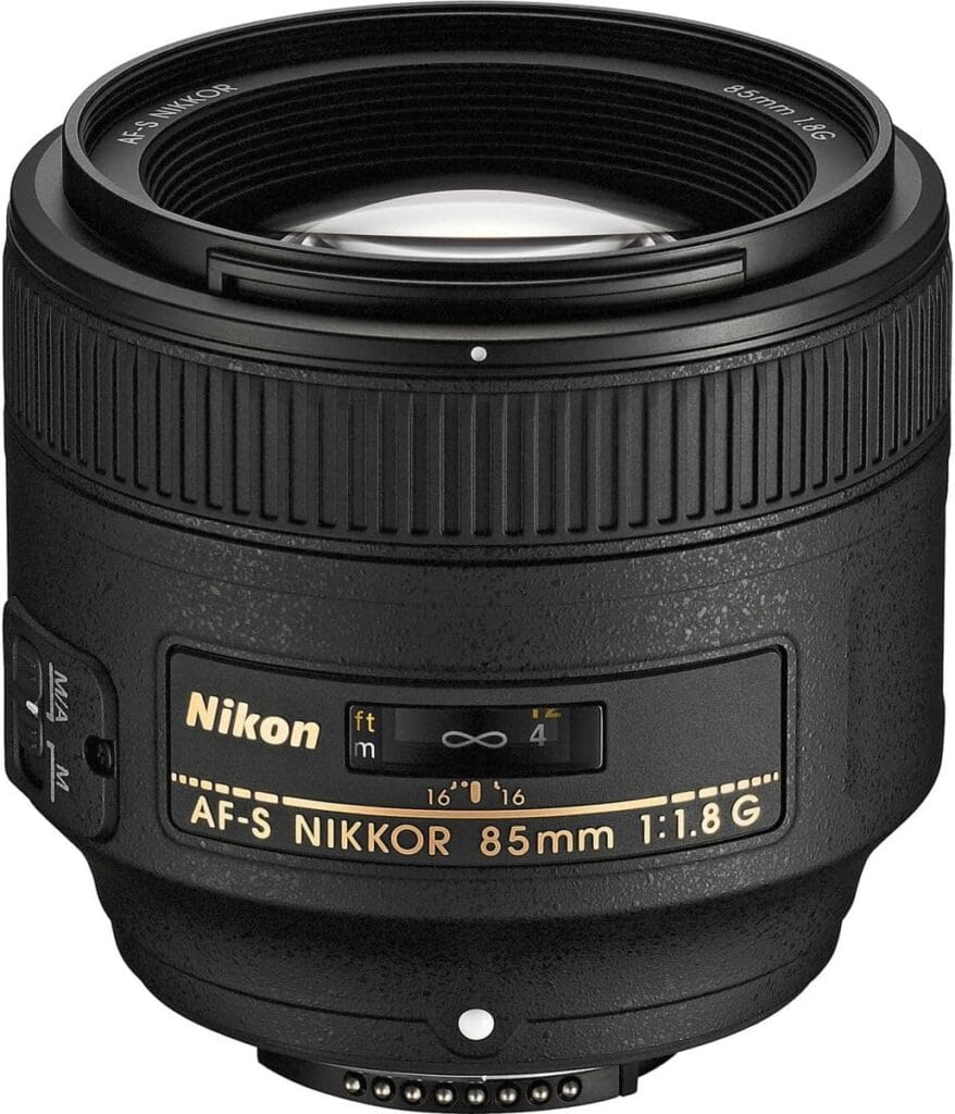 AF-D NIKKOR 85mm f/1.8D lens